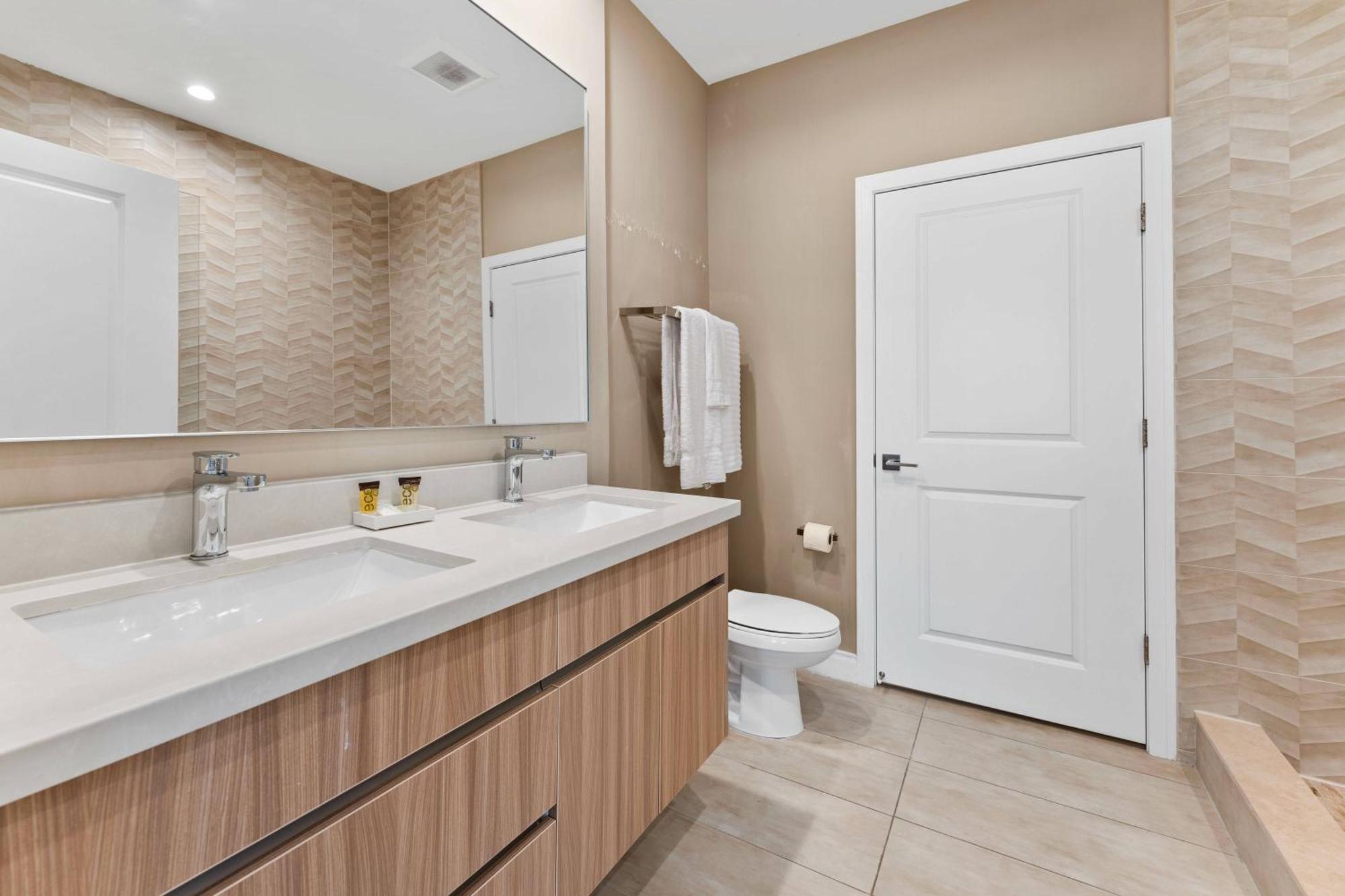 אורלנדו 7583 Magic Village Jacuzzi 3 Suites Near 192 And Disney מראה חיצוני תמונה