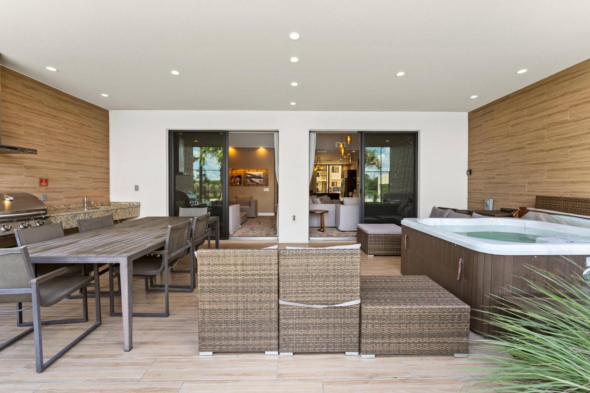 אורלנדו 7583 Magic Village Jacuzzi 3 Suites Near 192 And Disney מראה חיצוני תמונה