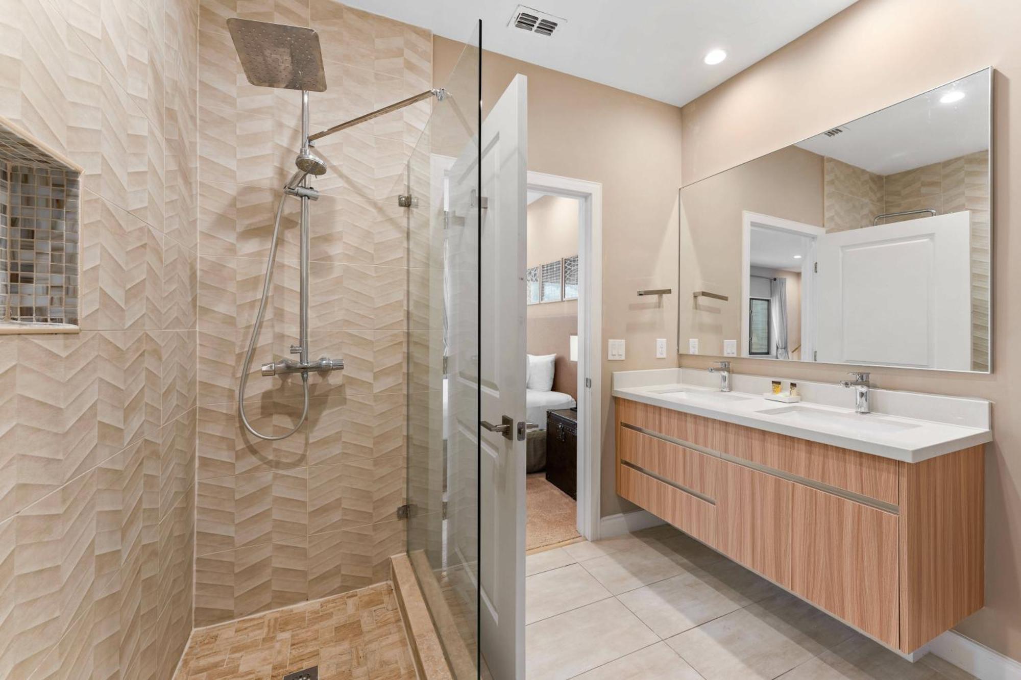 אורלנדו 7583 Magic Village Jacuzzi 3 Suites Near 192 And Disney מראה חיצוני תמונה